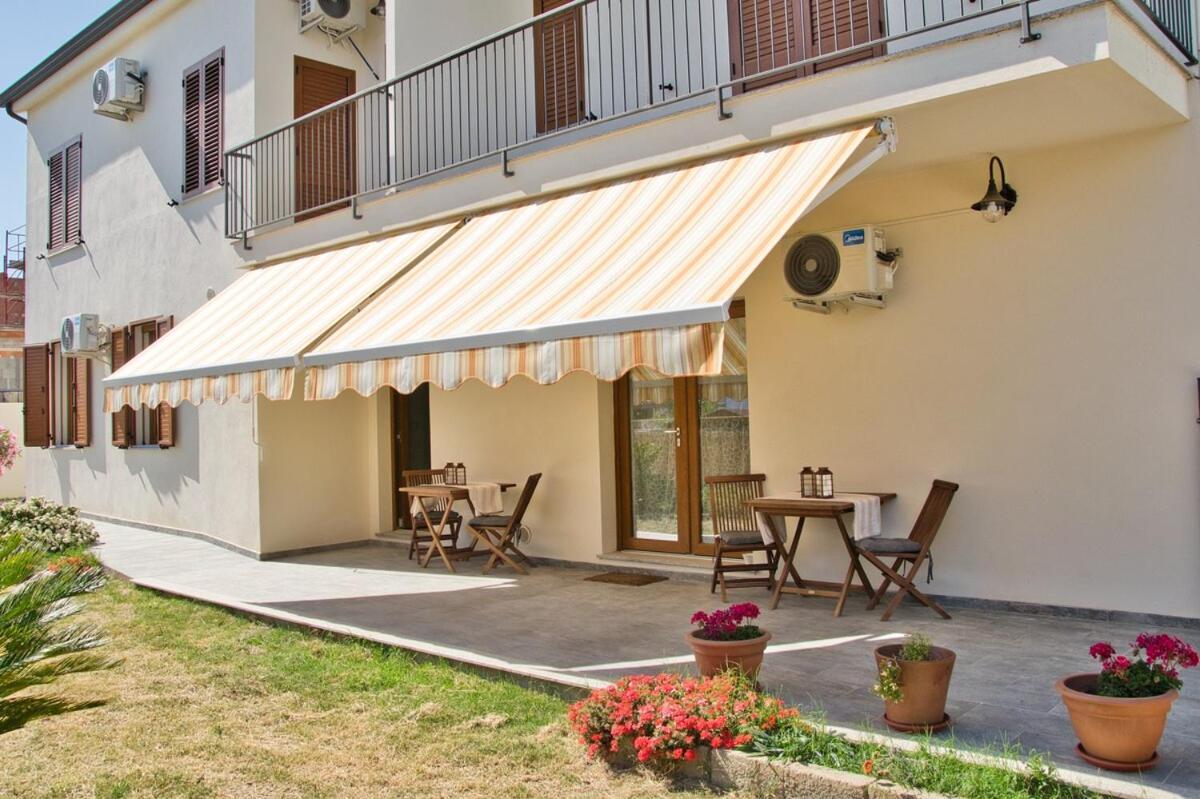 Dommu Livia Hotel Lotzorai Exterior photo